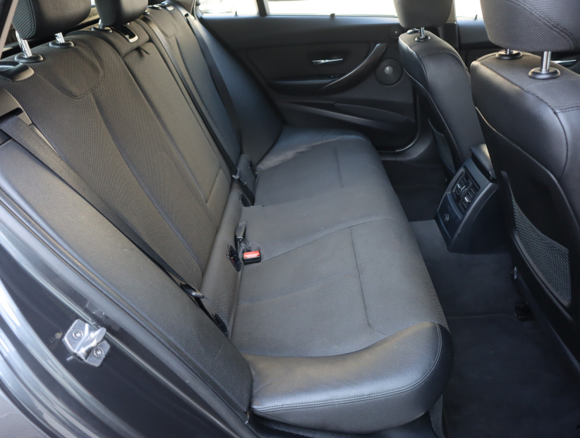 BMW 3, 2015