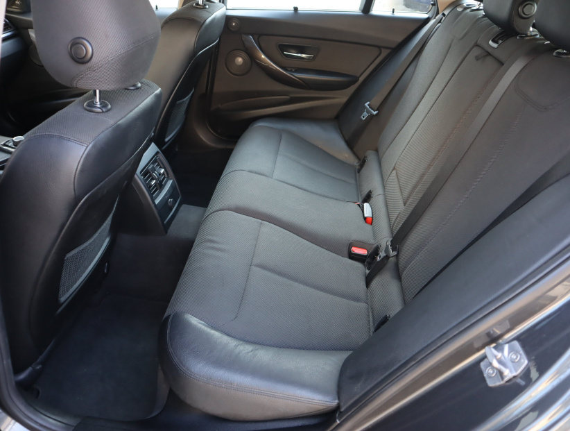 BMW 3, 2015