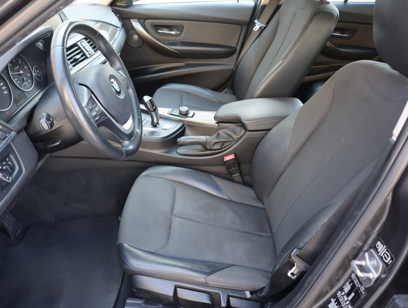 BMW 3, 2015