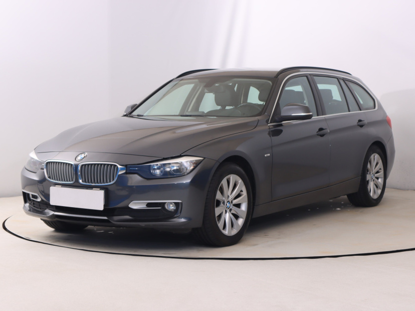BMW 3, 2015