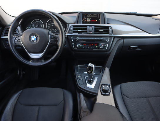 BMW 318 d