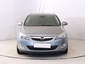 Opel Astra - 2011