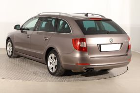 Škoda Superb - 2010
