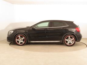 Mercedes-Benz GLA - 2014