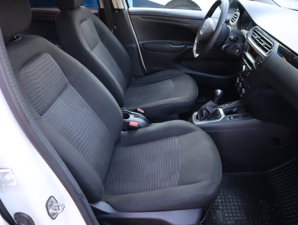 Peugeot 301