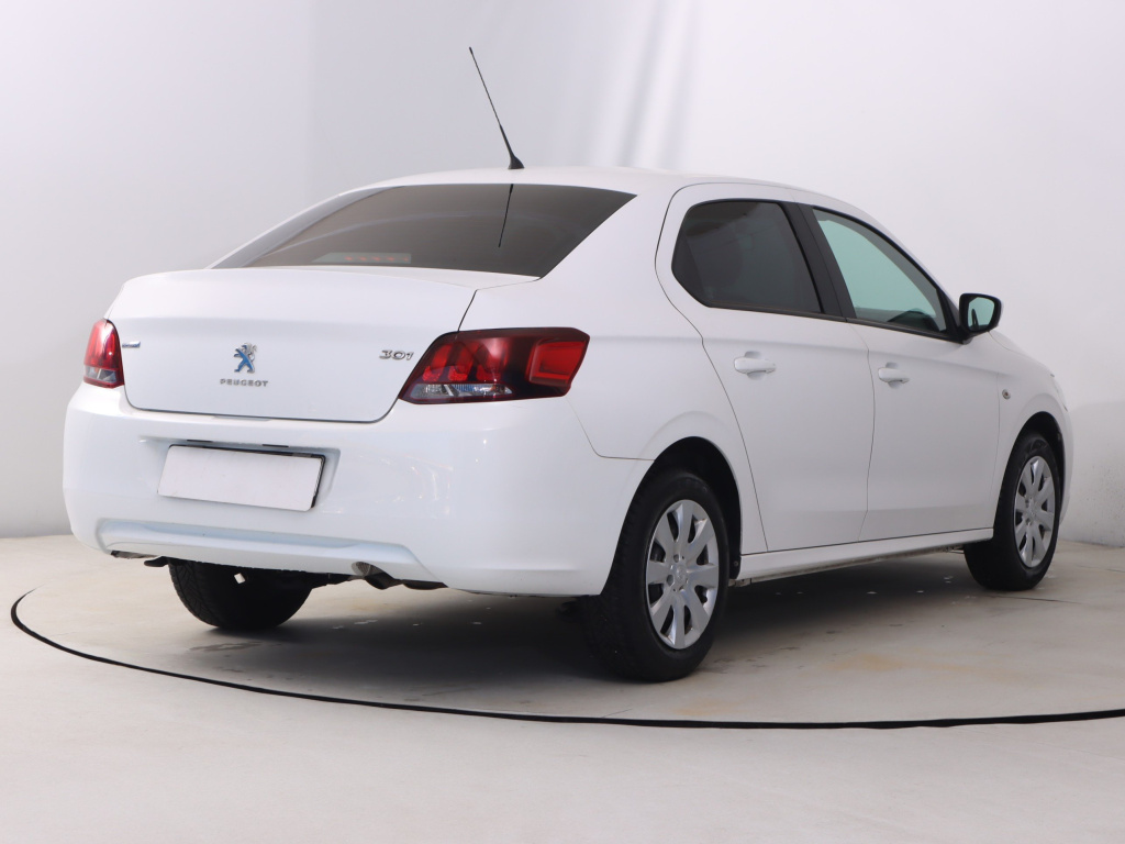 Peugeot 301