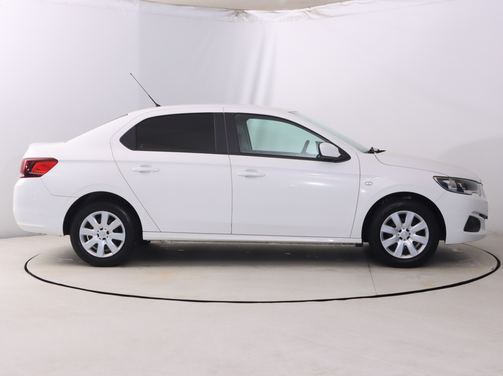 Peugeot 301