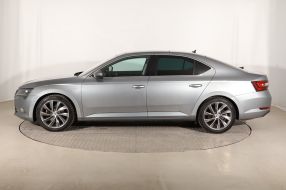 Škoda Superb - 2017