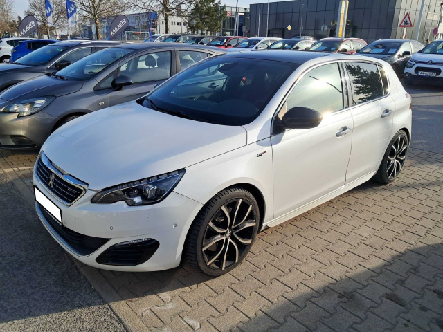 Peugeot 308 2015