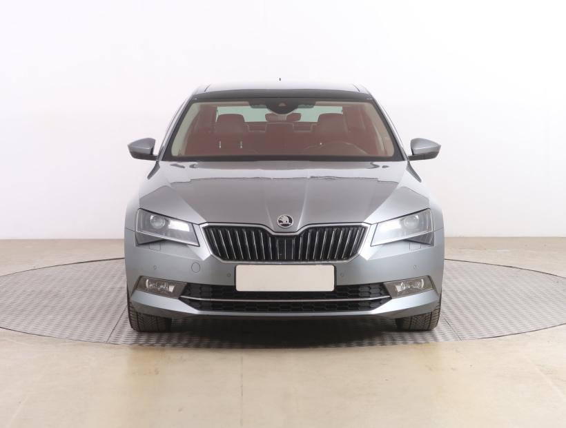 Škoda Superb, 2016