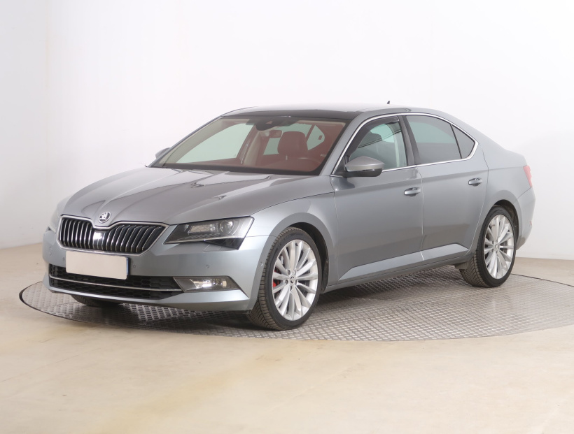Škoda Superb, 2016