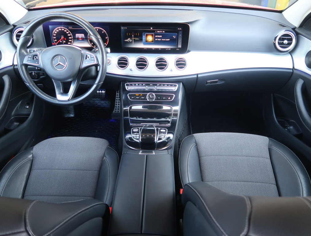 Mercedes-Benz E