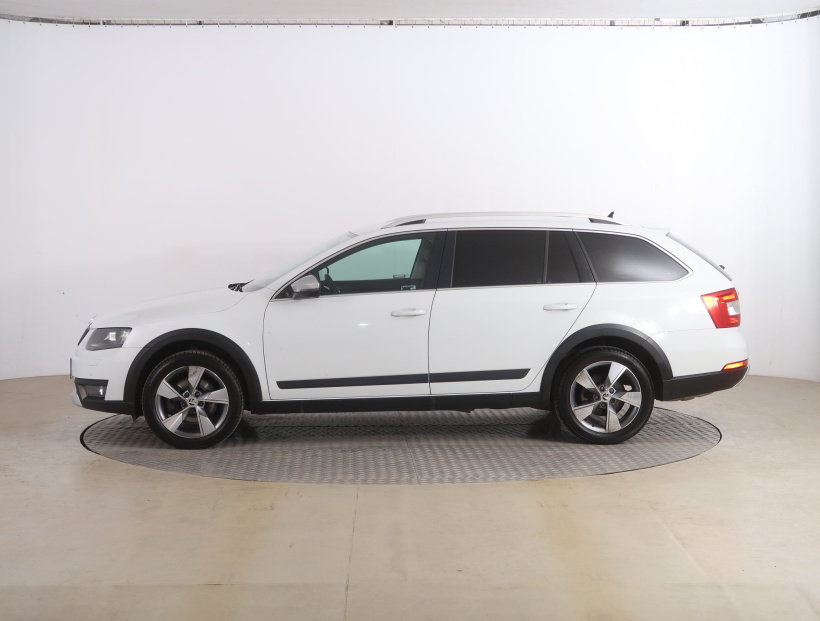 Škoda Octavia Scout, 2015