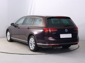 Volkswagen Passat - 2016