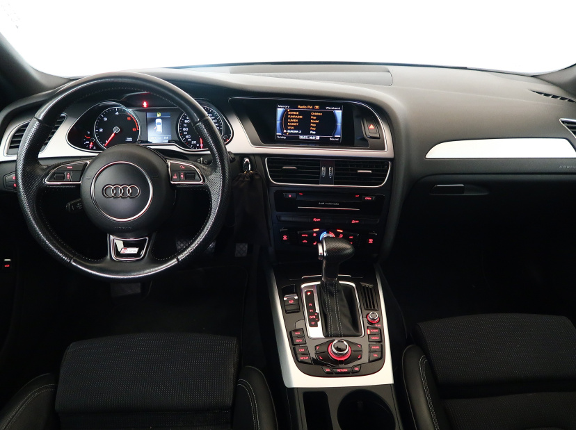 Audi A4, 2014