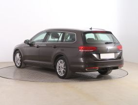 Volkswagen Passat - 2015
