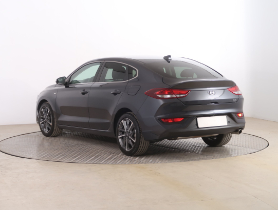 Hyundai i30 Fastback 1.5 T-GDI MHEV
