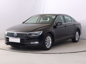 Volkswagen Passat - 2015
