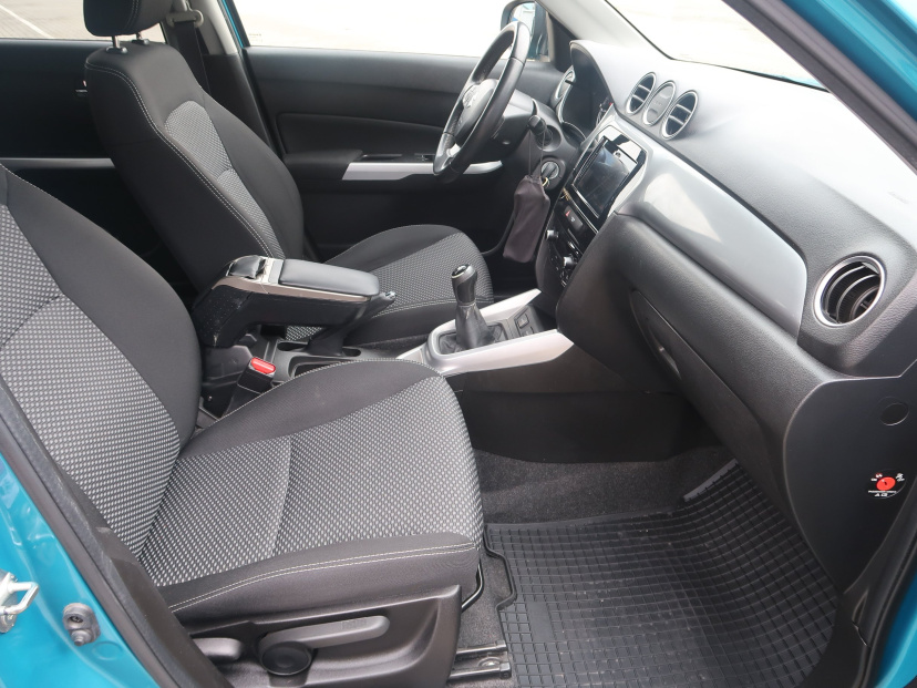 Suzuki Vitara, 2015