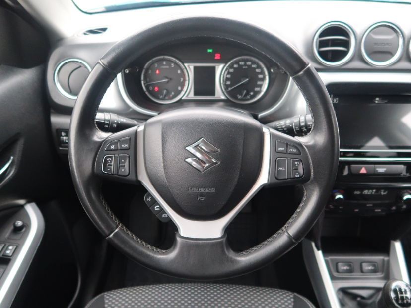 Suzuki Vitara, 2015