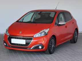 Peugeot 208 - 2015