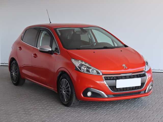 Peugeot 208 2015