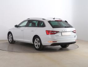 Škoda Superb - 2022
