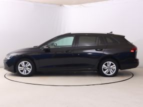 Volkswagen Golf - 2021