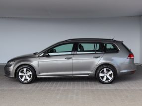 Volkswagen Golf - 2016