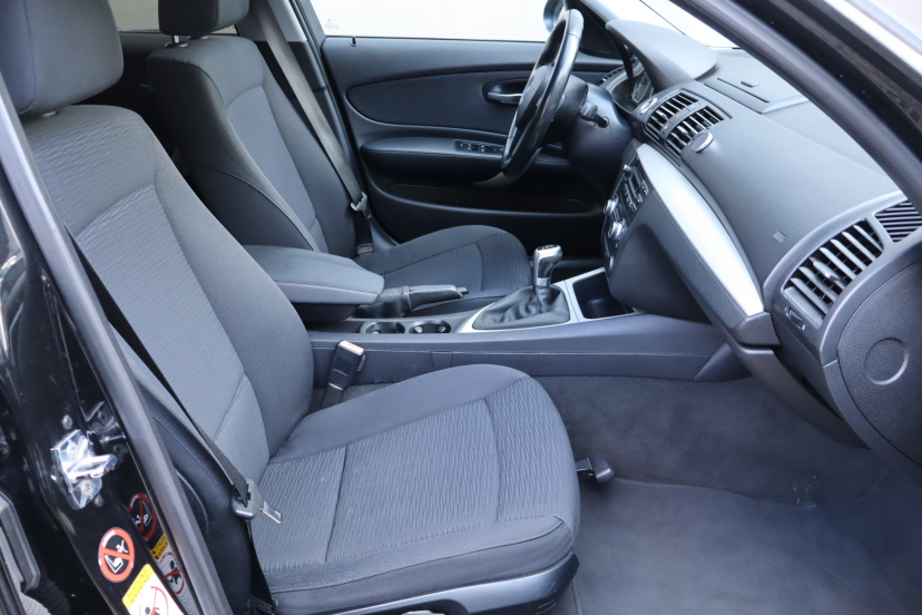 BMW 1, 2009