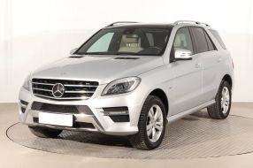 Mercedes-Benz ML - 2012