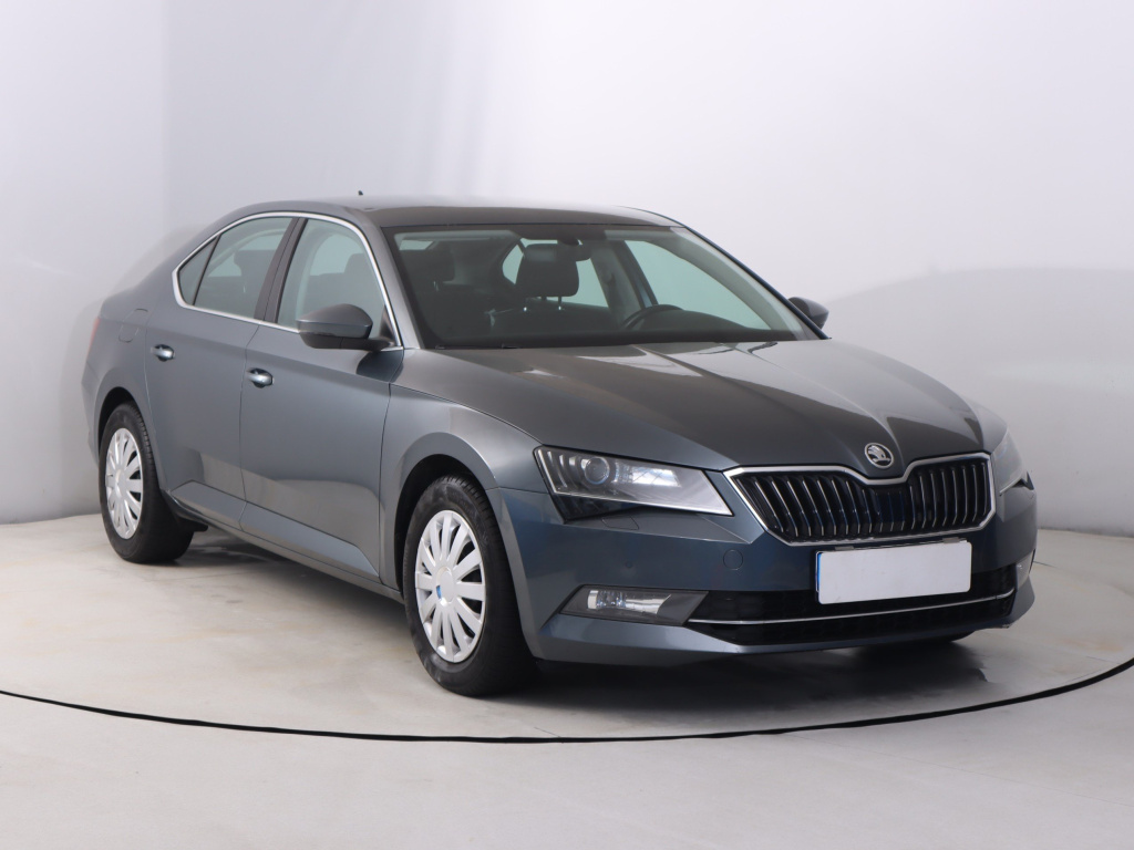 Škoda Superb, 2017