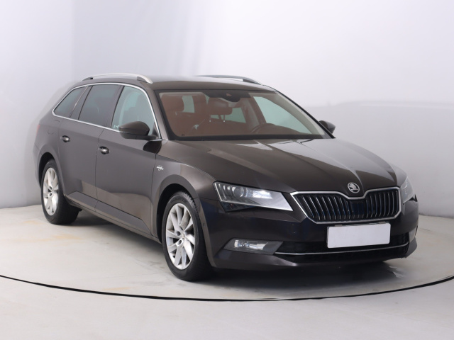 Škoda Superb 2015