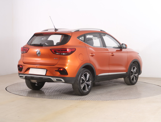 MG ZS SUV