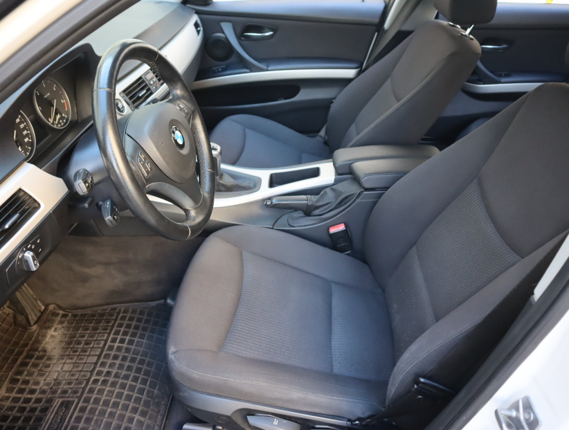 BMW 3, 2012