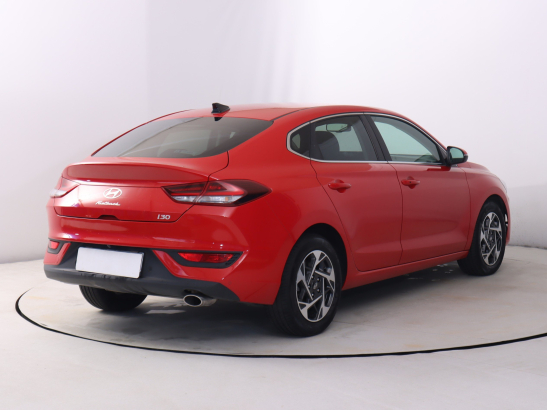 Hyundai i30 Fastback 1.5 T-GDI MHEV 48V