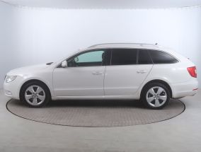 Škoda Superb - 2010