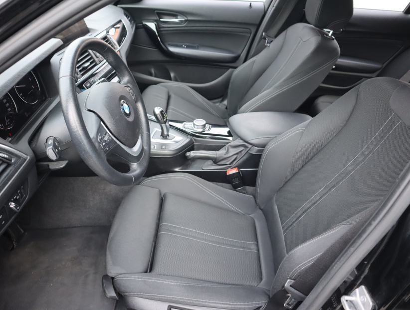 BMW 1, 2019