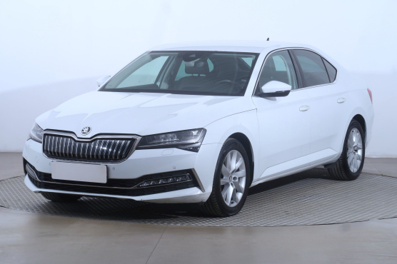 Škoda Superb iV 1.4 TSI PHEV