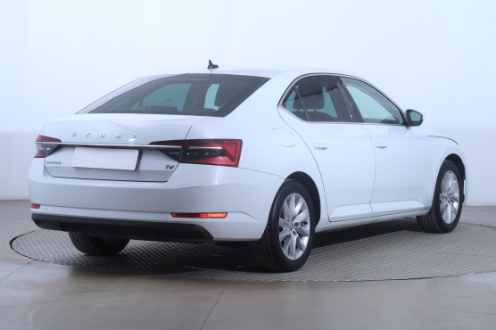 Škoda Superb iV 1.4 TSI PHEV