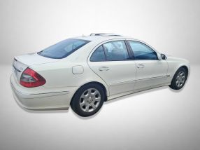 Mercedes-Benz E - 2008