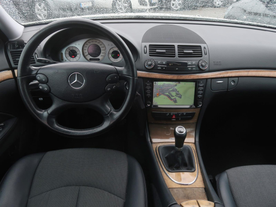Mercedes-Benz E 200 CDI