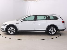 Volkswagen Passat - 2021