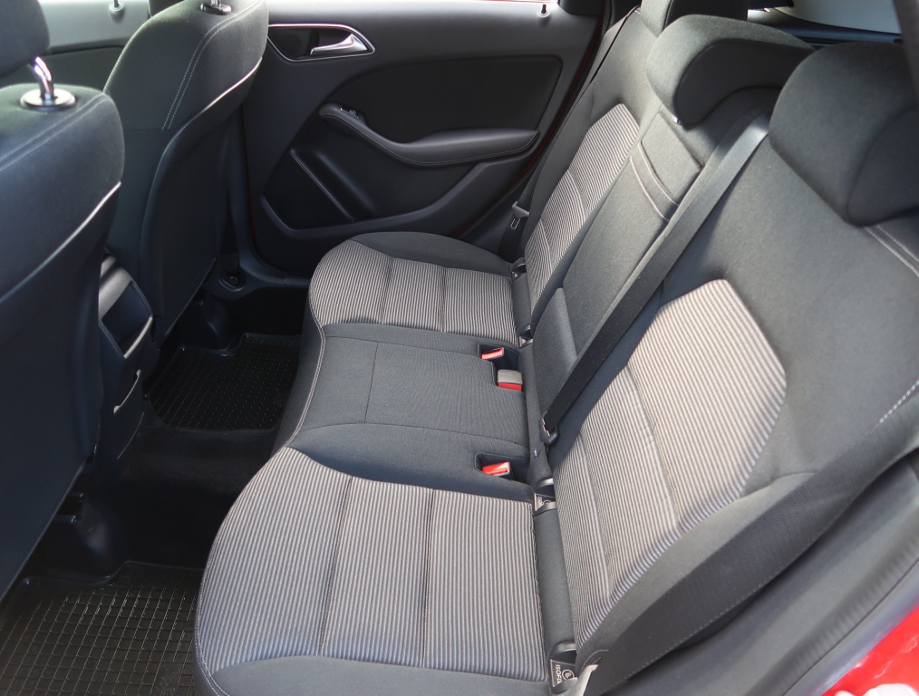 Mercedes-Benz B