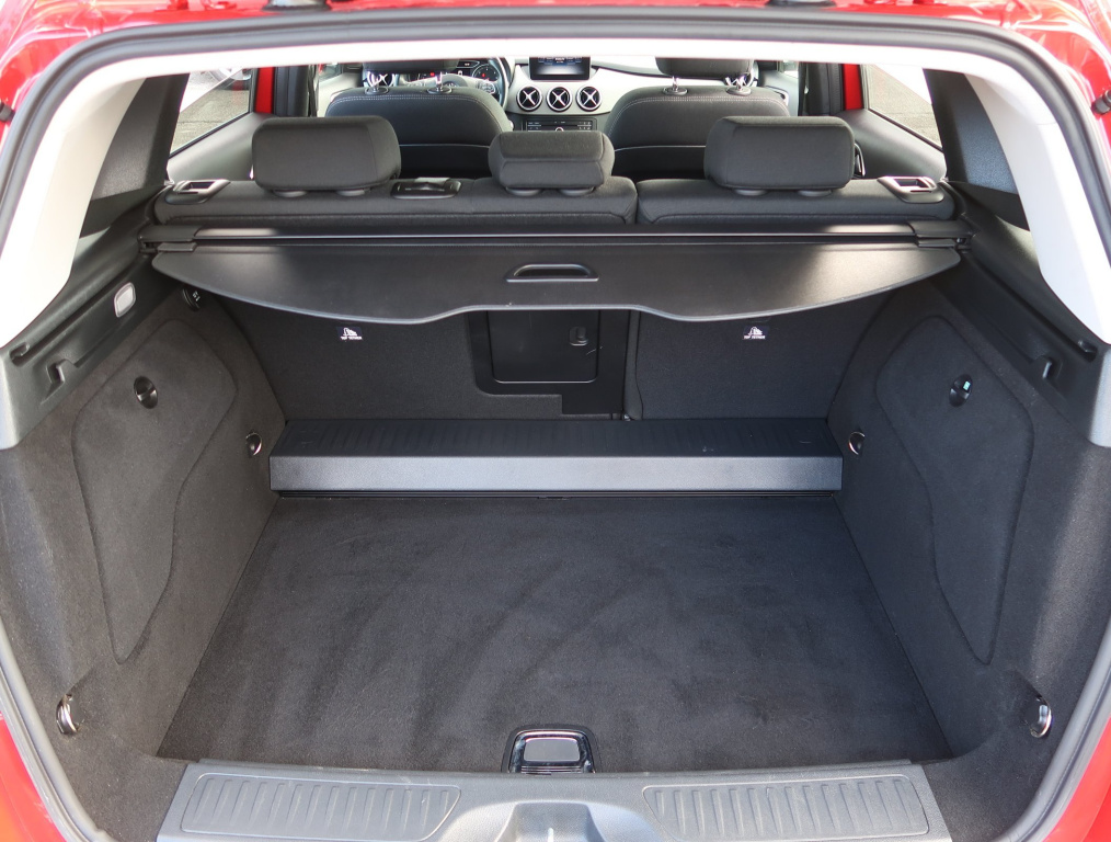Mercedes-Benz B