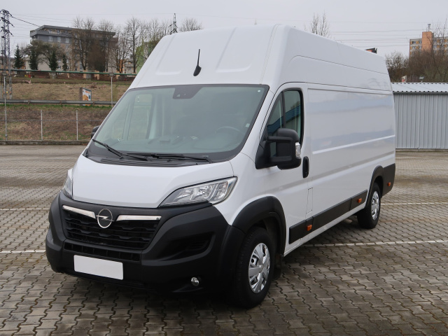 Opel Movano