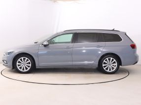 Volkswagen Passat - 2024