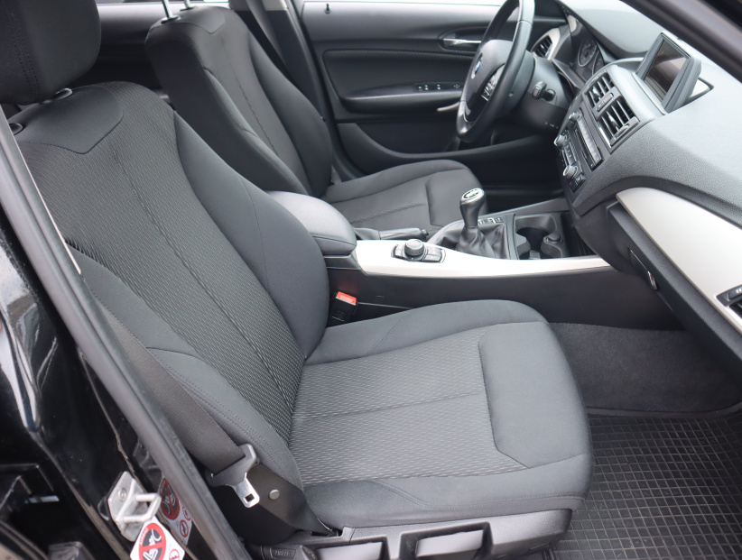 BMW 1, 2015