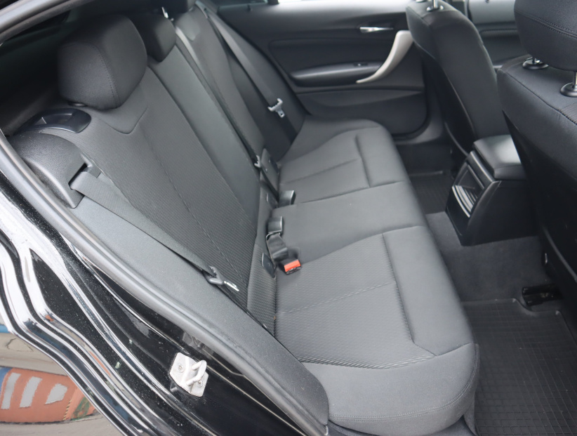 BMW 1, 2015