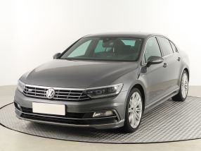 Volkswagen Passat - 2015